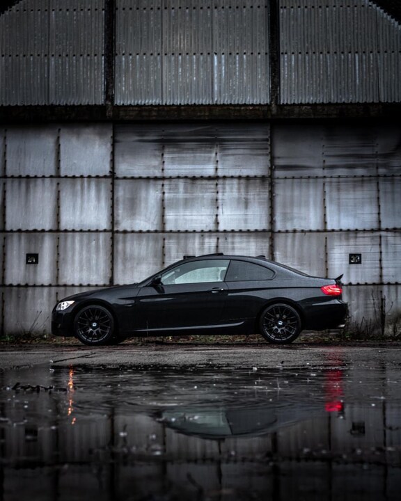 fastaholics's tweet photo. BMW 320i E92 LCI 

#BMW #3series #black https://t.co/HnGTuYJzFI