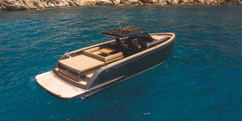 'We have chosen Flexiteek due to the quality, the realistic look and the outstanding service...' David Medina - Operation Manager, Cantiere del Pardo S.p.A #Flexiteek #Flexiteek2G #PardoYachts #GrandSoleil