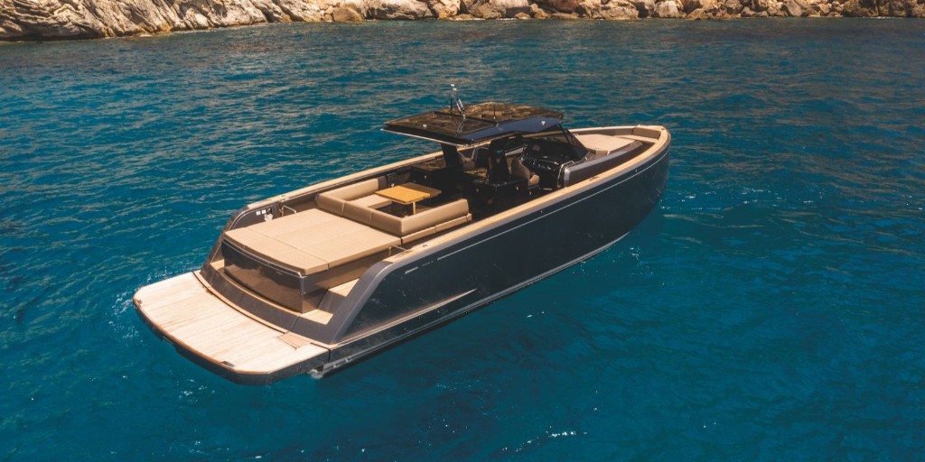 Flexiteek_AS's tweet photo. "We have chosen Flexiteek due to the quality, the realistic look and the outstanding service..." David Medina - Operation Manager, Cantiere del Pardo S.p.A #Flexiteek #Flexiteek2G #PardoYachts #GrandSoleil https://t.co/bD3azSFJeO