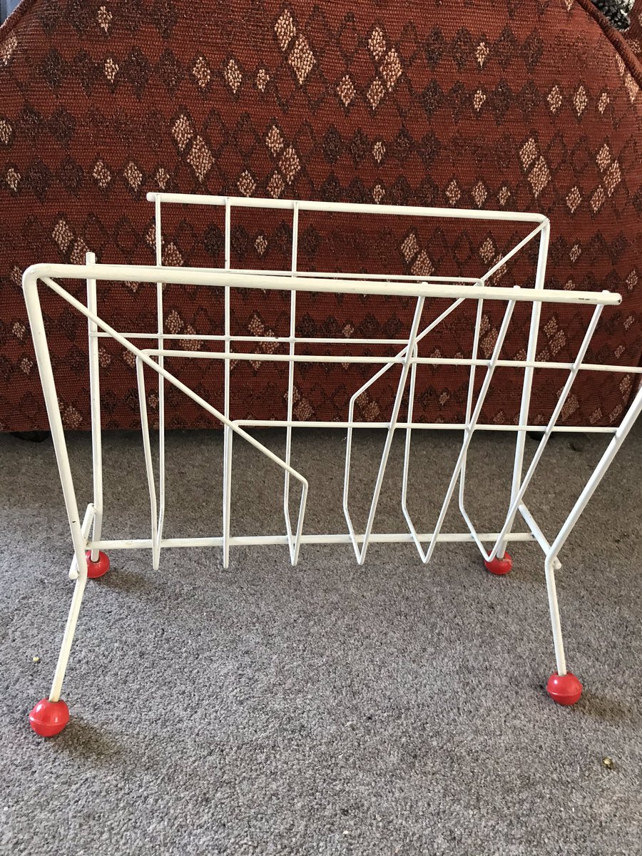 VaguelyVintage's tweet photo. Lots of new items being added to our website today. £5 discount on every £30 spend by adding WORKINGFROMHOME at checkout. https://t.co/WDNjOROGyC https://t.co/Ux7QUIPF9g