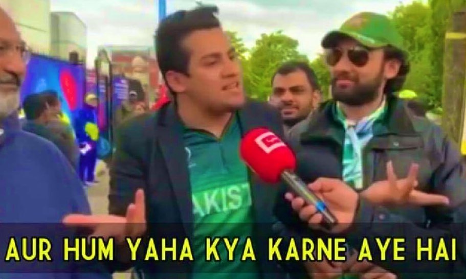 SU_jamshoro's tweet photo. *Im exam*
Teacher:koi cheating Nahi Karega
#apsacian
#backbenchers:- https://t.co/BDiMtJapo6