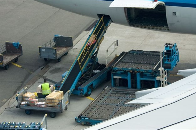 The BIZ | LOGISTICS newsletter is out! #Africa is the land of #Logistics opportunity | CTU offers support to #CommuterTransport industry | #CargoShips, #Airfreight, #PortRegulations &amp; more: bizcom.to/61/kf2