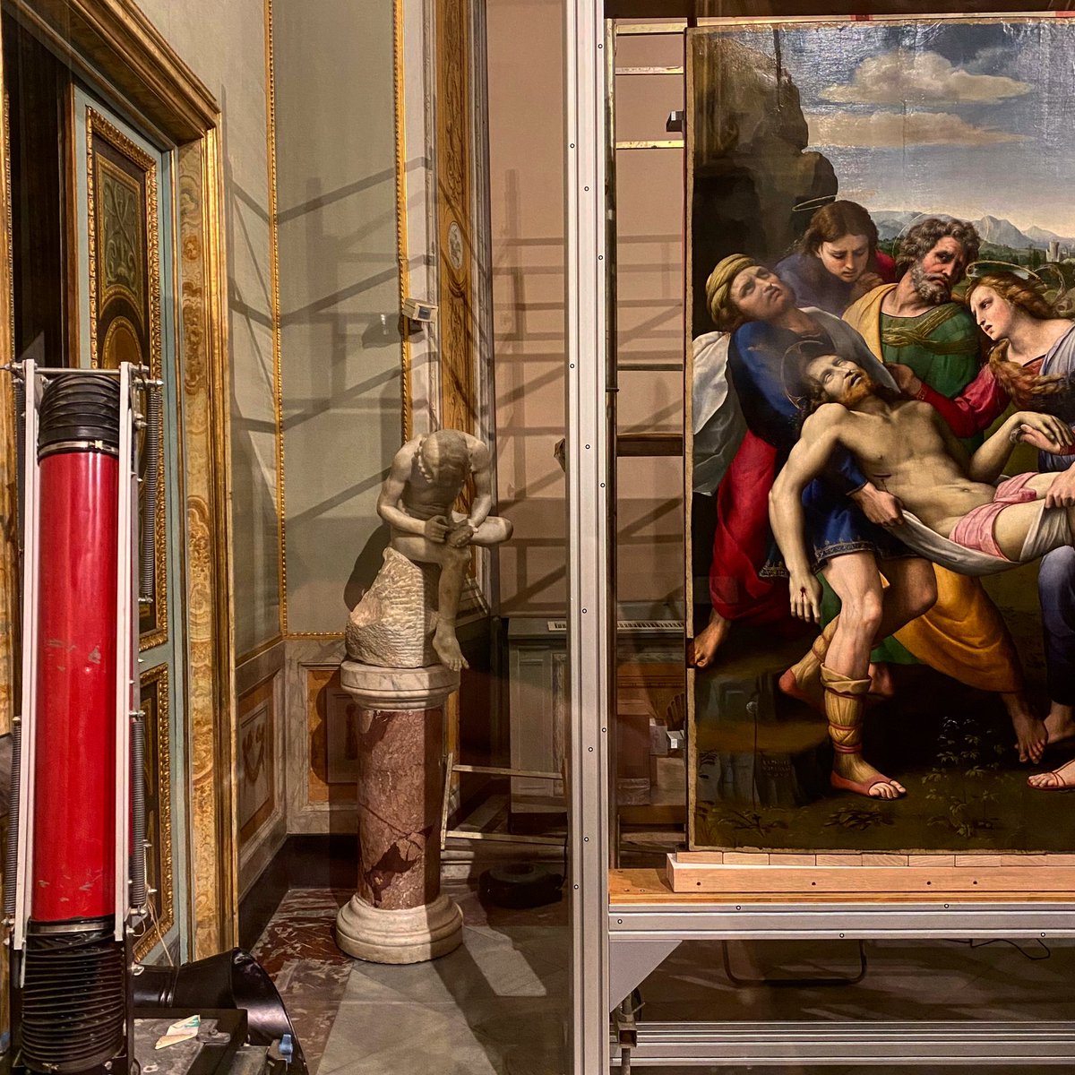 understandrome's tweet photo. The Deposition from Baglioni altarpiece painted for San Francesco al Prato at Perugia, 1507. Stolen to order by Scipione Borghese a century later, the original was replaced with a copy by Cavaliere d’Arpino. Photo: 5 March at Borghese, soon before it was to be rehung #Raphael500 https://t.co/UGh35MsTZr