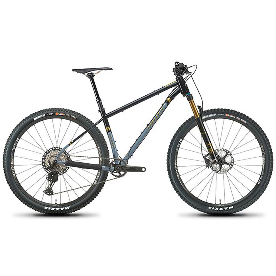 velocitizen's tweet photo. [NINER] SIR9 레이놀즈853 스틸 하드테일 산악자전거 시마노 XT 12단 - 신규 시멘트그레이와 블랙위에 골드 글자 조합이 맘에 든다. @ https://t.co/JfNYLg6d2R
#niner #sir9 
 #reynolds853 #나이너바이크 #하드테일mtb #레이놀즈853  #레이놀즈스틸프레임 #벨로시티즌 #시마노XT #스램이글12단 https://t.co/OyYPohfYmL