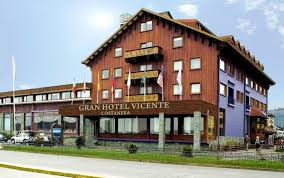 rvargasparedes's tweet photo. @soyedgardomarin Ese es el hotel, antiguamente hotel Vicente Pérez Rosales https://t.co/XDBmj4axdE