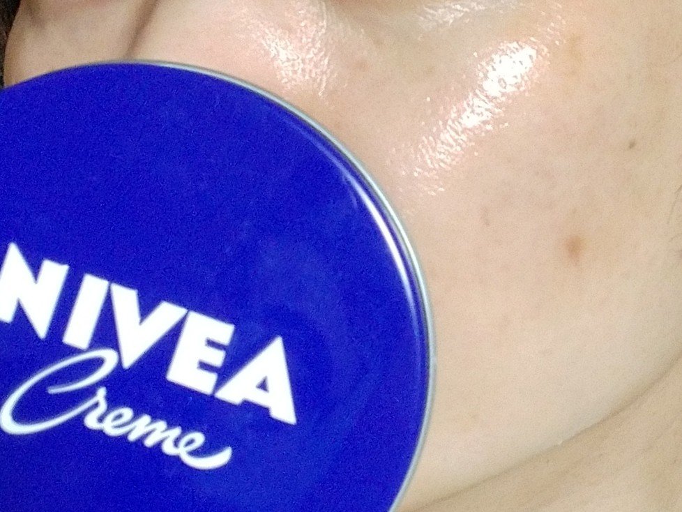 H ニベアパック Etiketa Sto Twitter