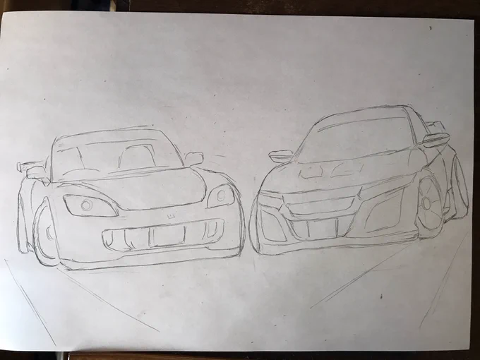 @ARiA_Racing_GT そうなんです…S2000めっちゃ難しいんですよ…
ラフから下書きまでにもかなり紆余曲折あって形が明らかに変わってますw
資料として写真を何枚か見てみたんですが、ホント絶妙なバランスの上にあの形が完成してるんだなぁと思い知らされました?‍♂️ 
