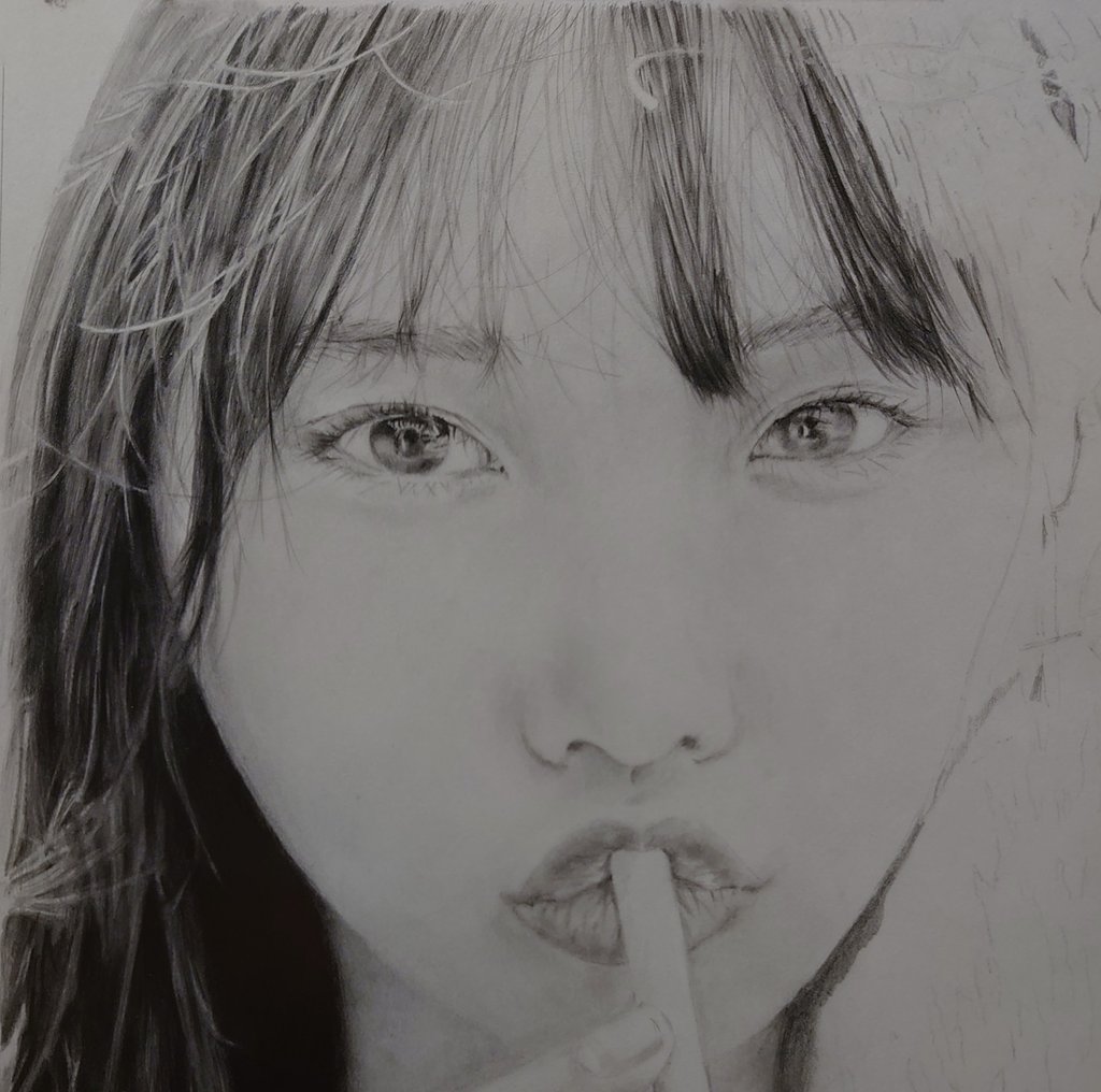 与田ちゃんの鉛筆画 途中経過です くちびるむずかしい👄 #与田祐希