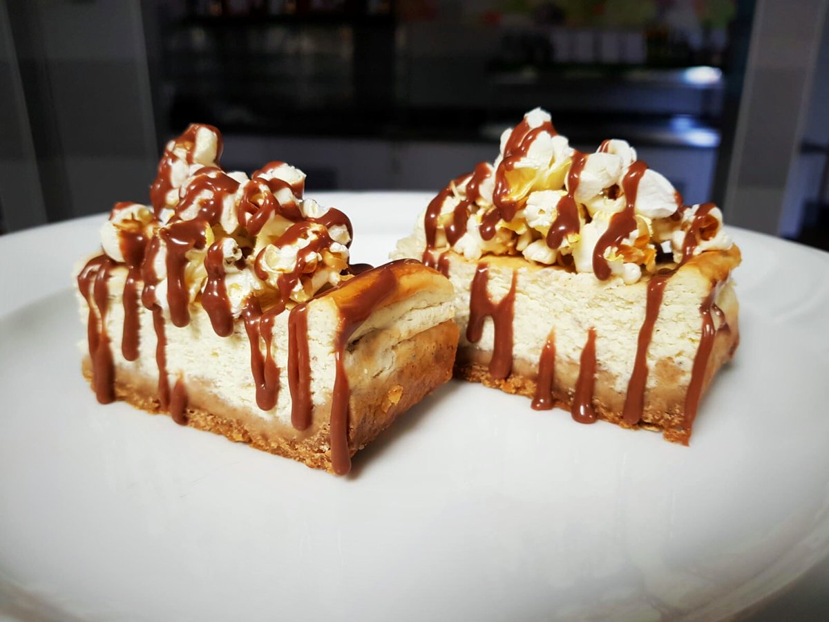 StFaithsKitchen's tweet photo. The dessert today @St_Faiths for the few of us in was Baked Banana Cheesecake topped with Chocolate Fudge Sauce &amp; Popcorn @ChartwellsInd https://t.co/DrWHYzXLO2
