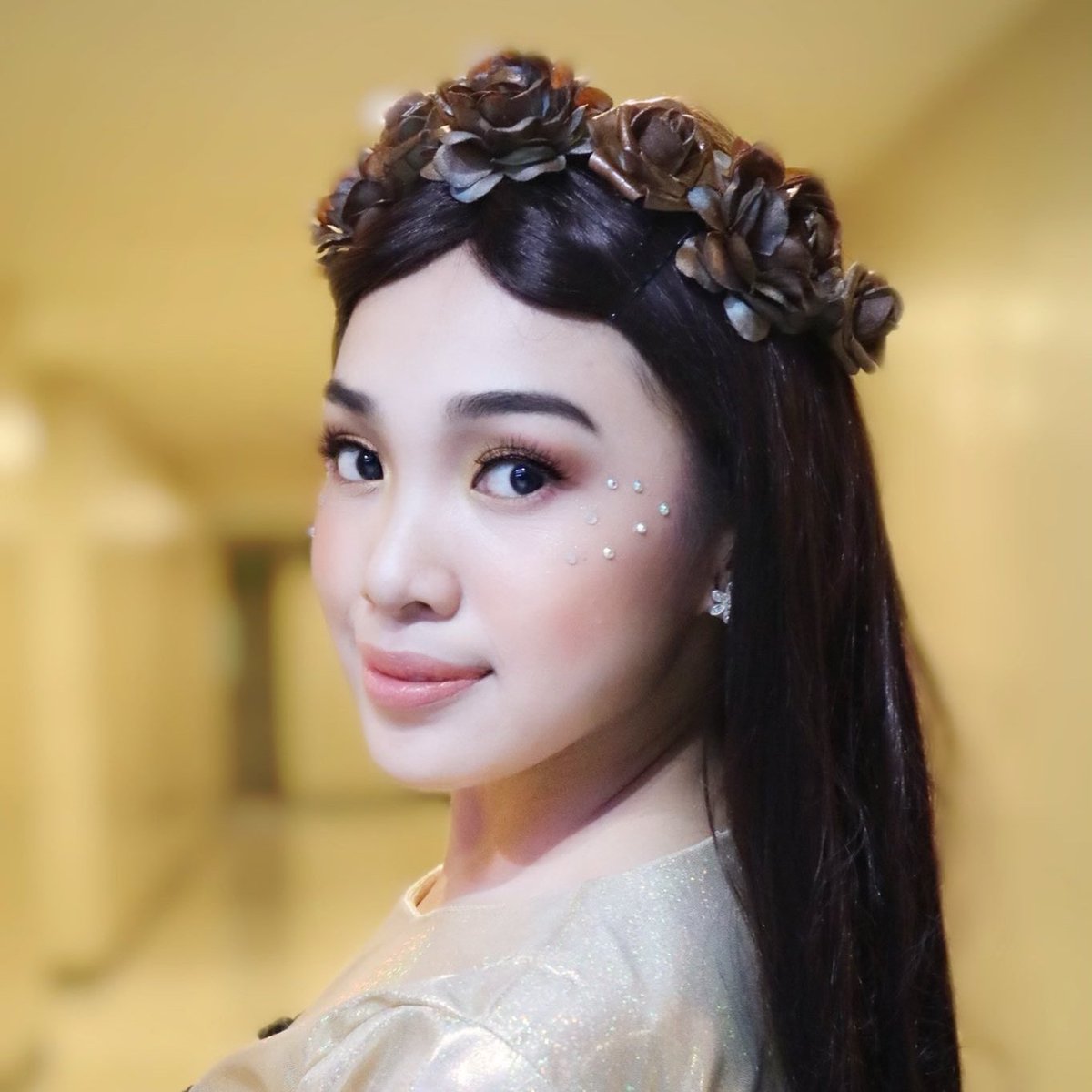 TheUSTTigresses's tweet photo. We are not yet ready for our lucky charm to finish her courtside duties. 😭

@makylachavez_ allowed the UST community once again to say that we have the BEST courtside reporter in the UAAP! 💛

God bless, Makyla! Mahal na mahal ka namin! https://t.co/toBgXAbriZ
