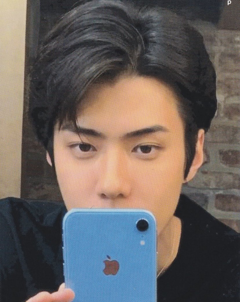 Sehun iphone xr mirror selfie  (I separated the one from the exo-sc what a life photocard cause it’s my favorite) 