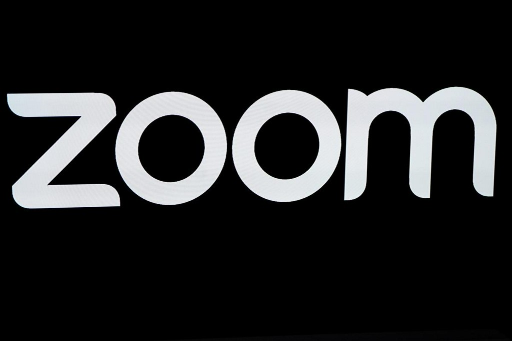 Reuters's tweet photo. Taiwan tells agencies not to use Zoom on security grounds https://t.co/umlRzfVskJ https://t.co/XyJW3OSwMB