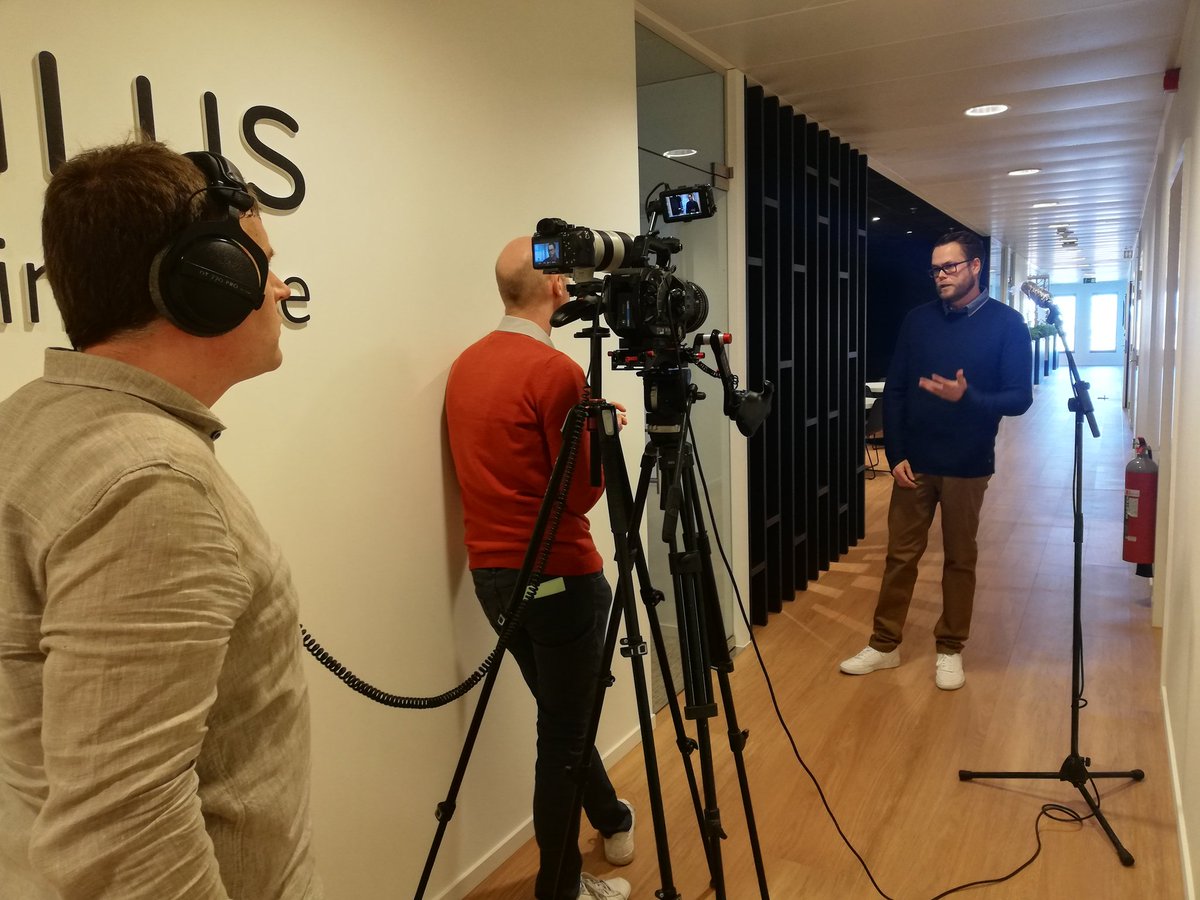 combell's tweet photo. Yay, vandaag mochten we - onder speciale omstandigheden - een @KanaalZ reportage opnemen van @Corilus_Belgium over hun software voor zorgverleners. Volgende week dinsdag op Z-ICT! 📽️ https://t.co/RYLzMfYgD5