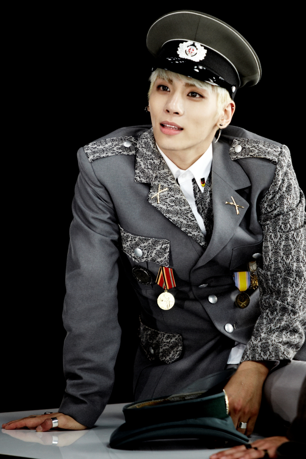 SHINee on X: 