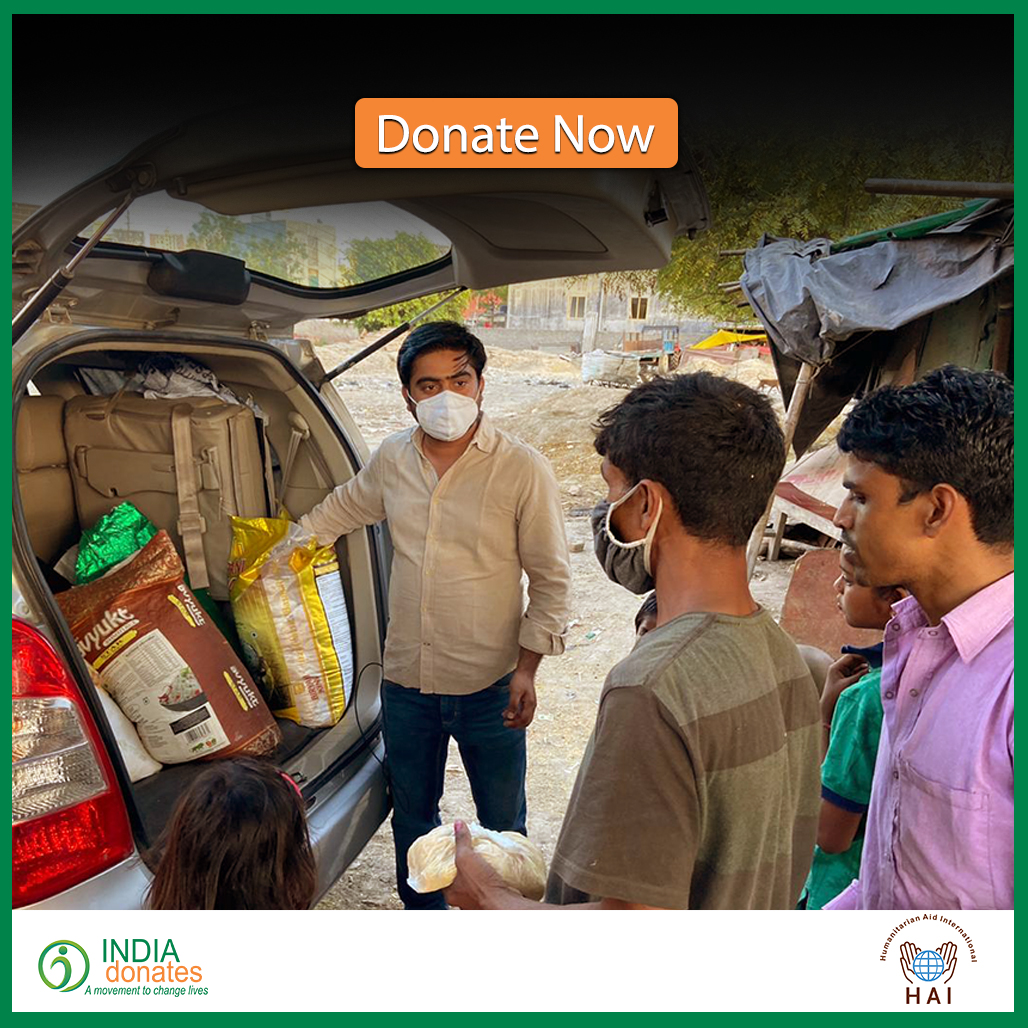 indiadonatesID's tweet photo. Dear Donors and well wishers, with your support our partner @humanaidint has set up a local kitchen to help the daily wage workers and their family members to get immediate access to hygienic food.
Help us to prevent the spread of COVID-19 https://t.co/qTern6MkIP https://t.co/4BoJM9nN1q