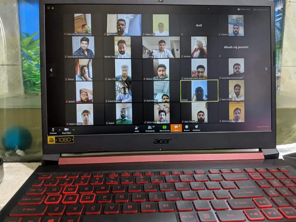 TajinderTiwana's tweet photo. @BJYM4Mumbai Padadhikaris had an extensive interaction via video conferencing with @BJYM National President MP Smt. @poonam_mahajan Ji, where she reviewed the work done by #BJYM Mumbai cadre &amp; motivated the Karyakartas to help the people in need.
#BJYMCares @blsanthosh Ji (2/2) https://t.co/Azj4dZiEk7