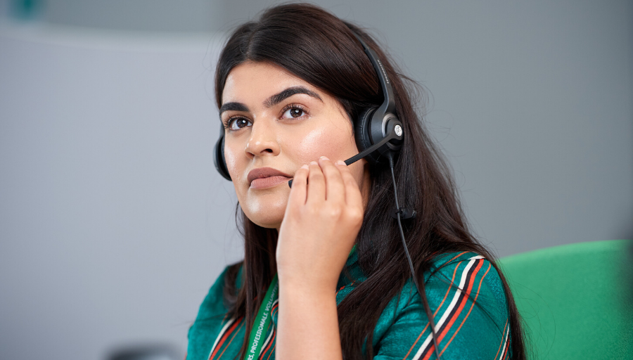 macmillancancer's tweet photo. We're so pleased to announce that our vital Support Line is back open seven days a week. Last week, a third of all our calls mentioned coronavirus and we are under no illusion about how important this free service is to people with cancer and their loved ones, now more than ever. https://t.co/pEgdUHctte