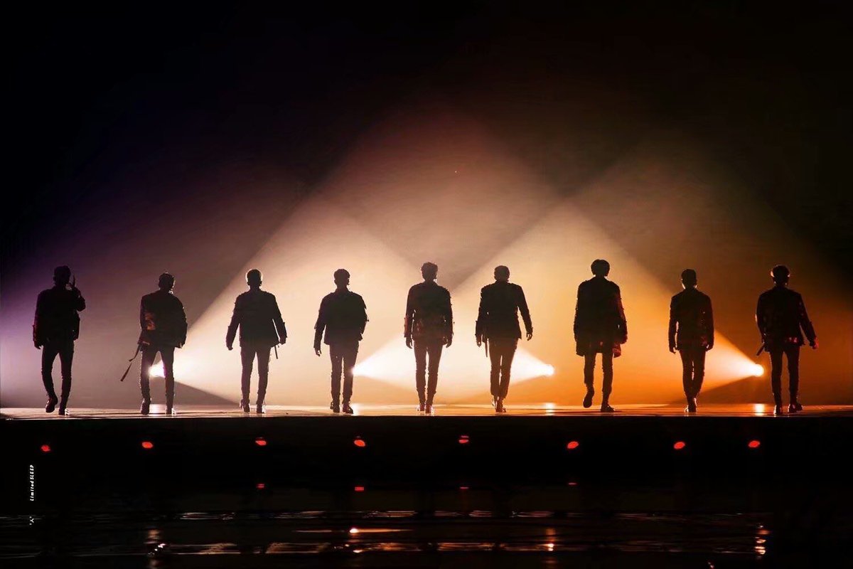babiejongdae's tweet photo. “Thank you for putting your youth into EXO’s care” - Kim Junmyeon 🥺

#우리의_청춘_시대는_엑소라고_부른다 (Our Youth is called EXO) https://t.co/bD4t8Bxae8