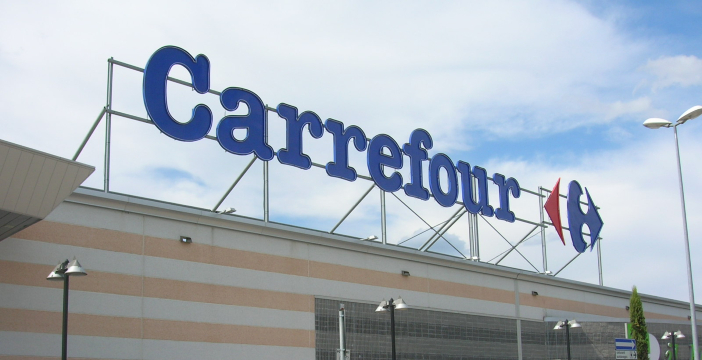 emerge___'s tweet photo. Bell'iniziativa di @CarrefourItalia! Realizzato in tempi record un nuovo servizio di #spesa online con consegna a domicilio in tutta #Italia. Box pre-confezionati divisi per tema alimentare e utili per due persone https://t.co/uvEQrxhHGy @Digital_Day 
#KeepEmerging #MadeInItaly https://t.co/4jwAjbEPvi