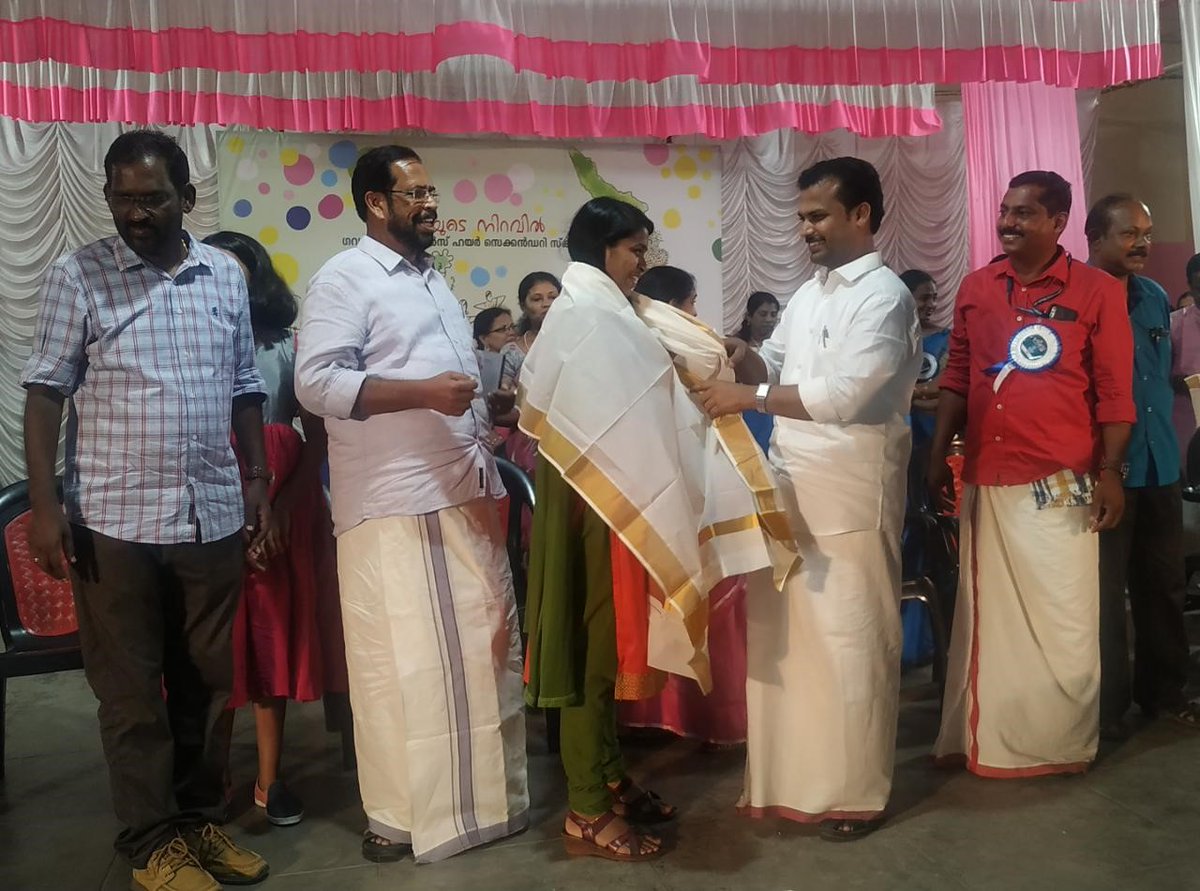 LifeAtInfy's tweet photo. Vijnana, one of the tracks of #Sanjeevani - the employee-driven #CSR group of #InfyThiruvananthapuram, 
was honored for its commitment towards encouraging &amp; supporting the education of students from underprivileged backgrounds. A few snaps from the event. #LifeAtInfy https://t.co/PsbZcsVAbT