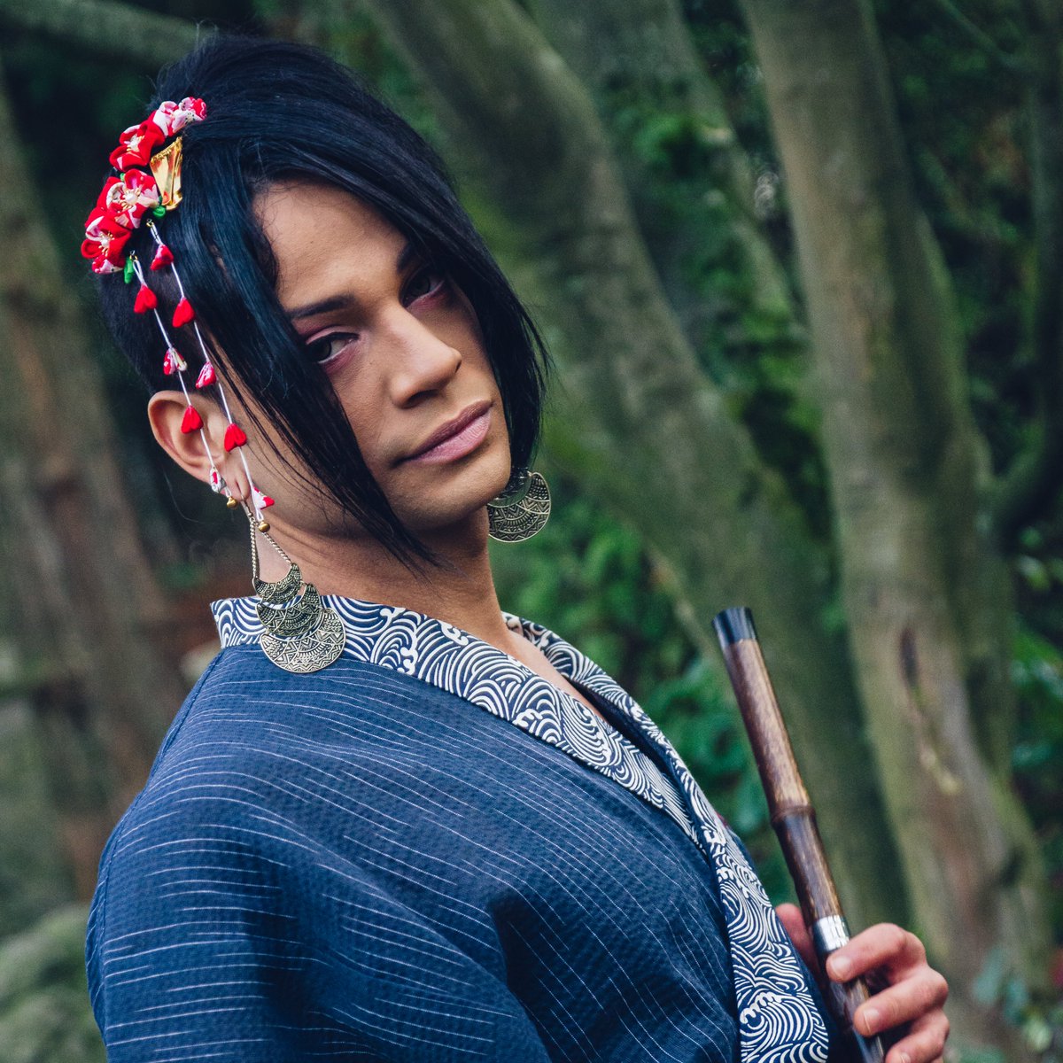 🎊“the abyss“ video will release this Friday and it will hit hard...it will hit you right in the kokoro💘 #viiarc #visualkei #cosplay