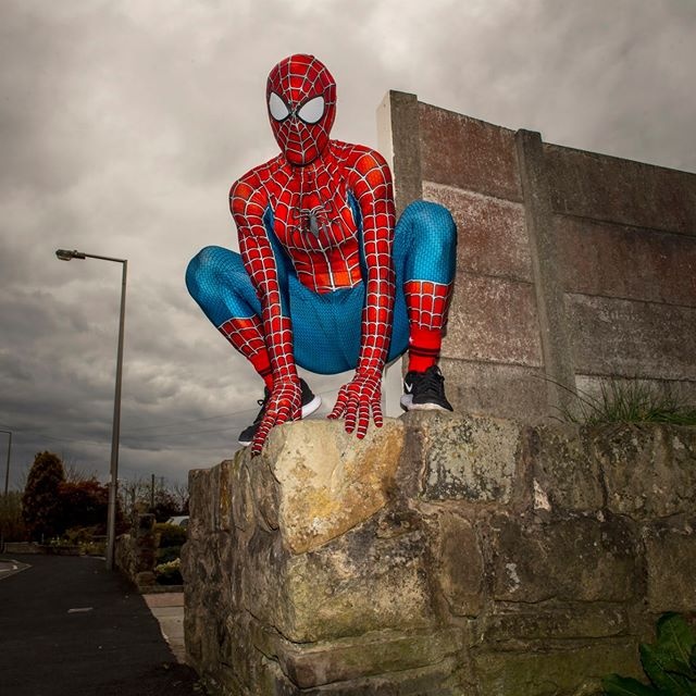 Something amazing is happening in Manchester right now: It's being invaded by superheroes. Yes, seriously.And it's the most heart-warming story you'll read.Our first  @Goodable Thread 