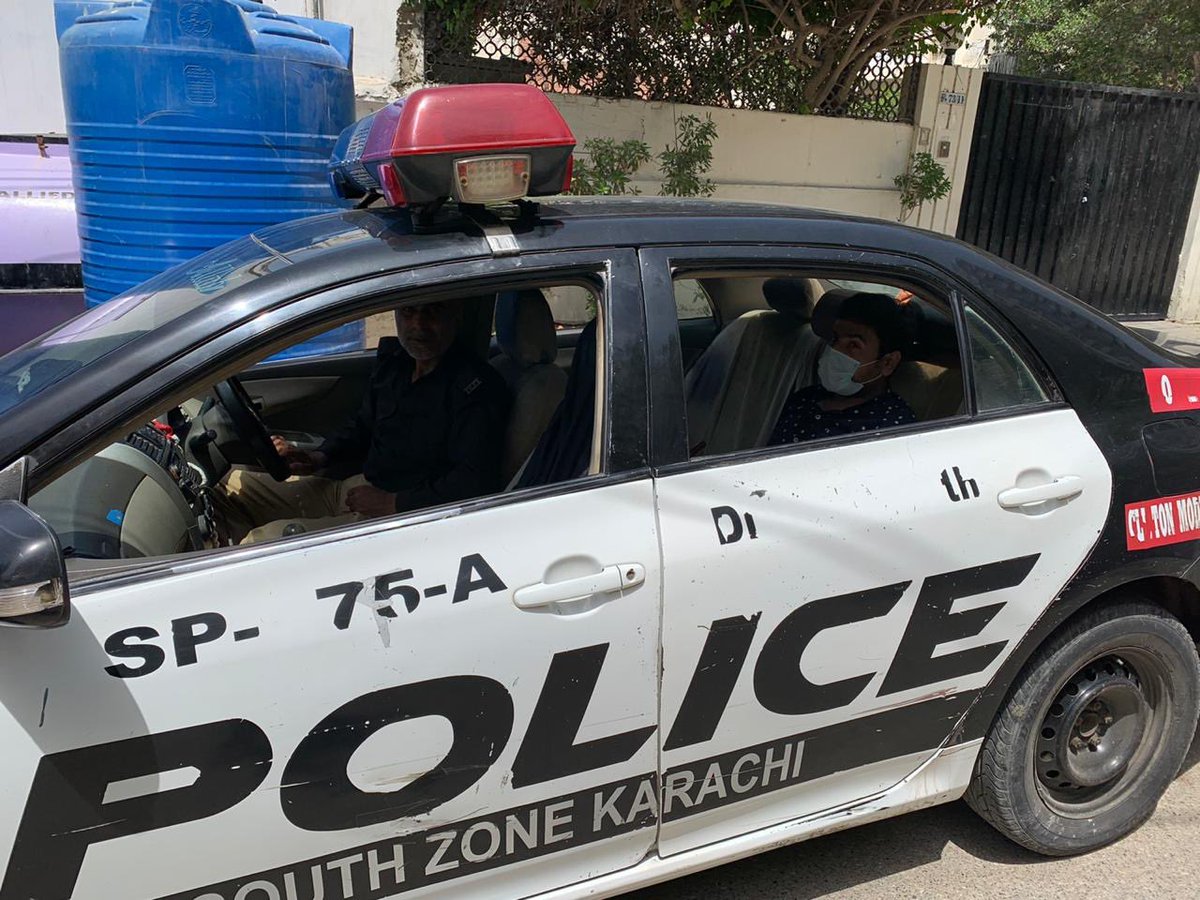 DCSouthKarachi's tweet photo. #Lockdown violations in #Karachi would be dealt sternly Cafe #Coco9 sealed today, which was open & delivering despite Govt Ban on eateries. Care for yourself and care for others during #CoronaInPakistan #StayHomeSaveLives https://t.co/ipMvGAHE1E