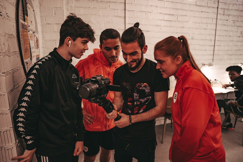 b1socceracad3my's tweet photo. Discovering new facets of the #B1Players, all made possible thanks to the incredible work of @Jukstera with the invaluable collaboration of Anna Varsegova!! 👏🏻🔝📸 #B1Experience #B1Video #photographer #makingof https://t.co/KihT8SSI2a