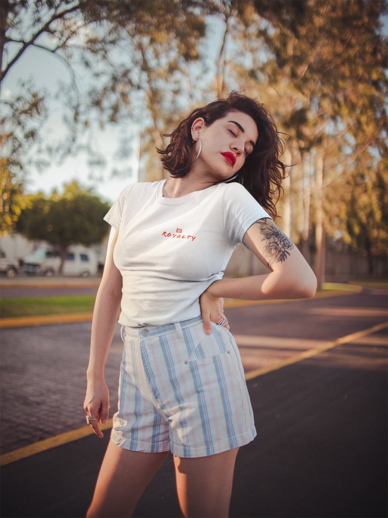 _WhiteRogue's tweet photo. Day dreaming these post-quarantine summer vibes 🌞🌻🌳 What are your plans after #covid19 ? Don’t forget to grab something from the new rebel collection as you plan.
-
White Rogue
Rebel Collection
https://t.co/RcAquAZvPs https://t.co/eqRqgL41gj