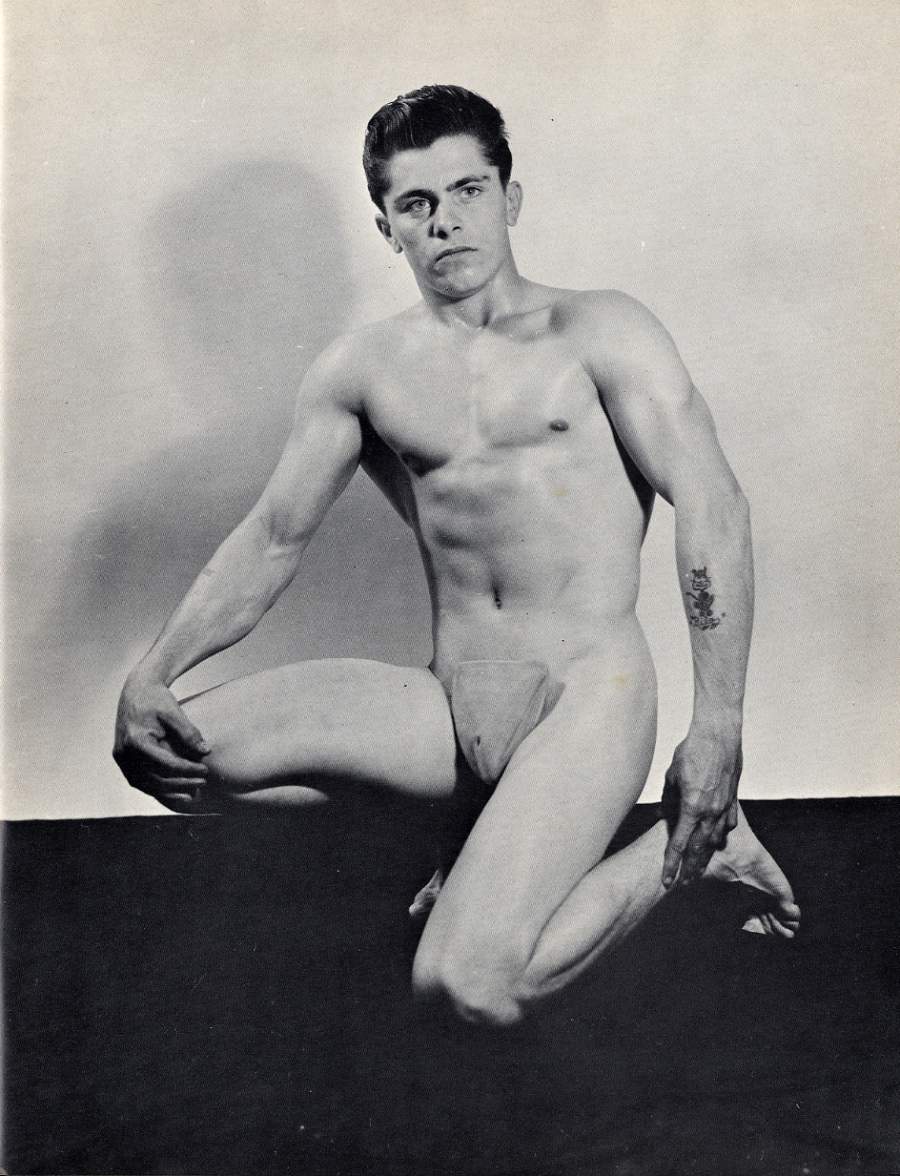 creatureblackl1's tweet photo. Mike Riley [Photos by Acme] San Francisco, 1965 or so #mikeriley #acmestudio #vintagemen #uncut https://t.co/jwyd82USvd