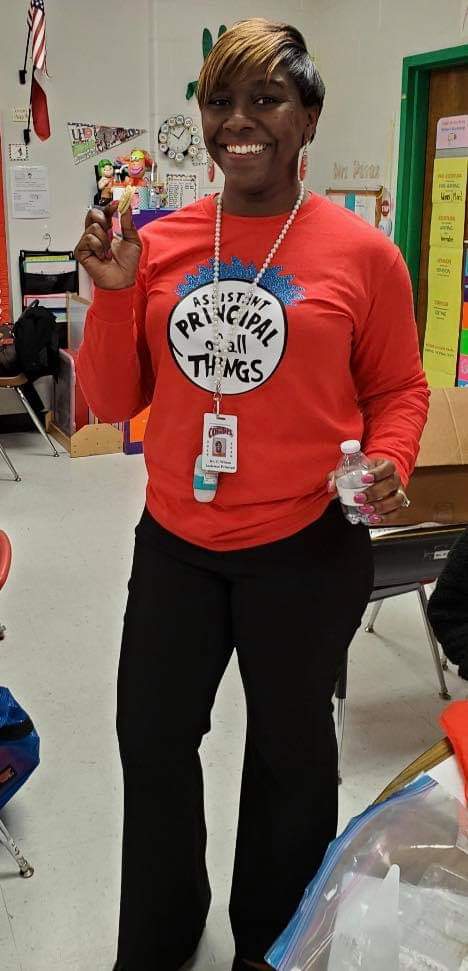 NHFineArtsMag's tweet photo. It’s National Assistant Principal Week! Let’s show Dr. Wilson how much we love her even while we are all away! Happy National Assistant Principal week! @channelviewisd #CrenshawComets https://t.co/d9Rkv5hH6c