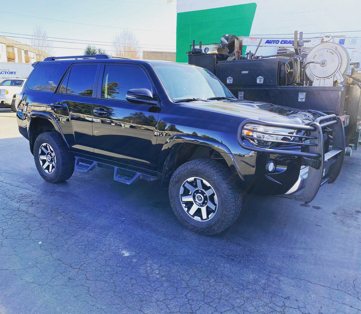 4-Runner lifted with a 3” BDS! New Westin Front Brush Guard and ICI RT Steps! And of course Falken AT3Ws!

#4runner #toyota #bdssuspension #westinautomotive #brushguard #icimagnum #steps #try #transformationtuesday 

#canagapoints #pointstire #nostresswithpoints #2020