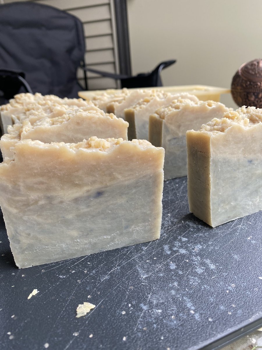 cosydusk's tweet photo. #soap has been cut 😍 it has to cure a bit now that it’s cut but it should be ready within the week to use. Love #hotprocess ❤️ https://t.co/Tv6kdTsMmf