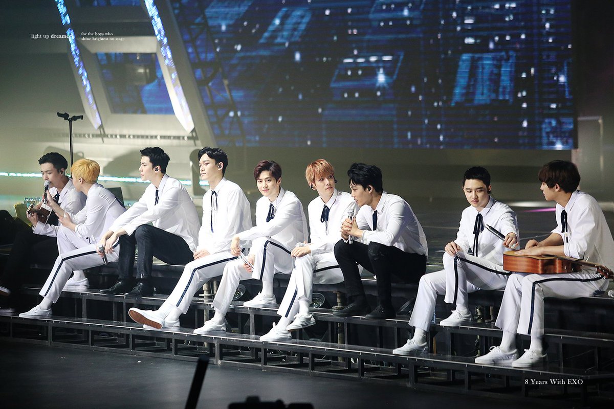 lightup0408's tweet photo. @weareoneEXO  Thank you for bringing joy to my heart, beauty to my world, and love to my life.

―
#8ternityWithEXO
#LetsLoveEXO
#8YearswithEXO
#사랑하자_엑소_8주년_축하해 https://t.co/qDDSJ5PROk