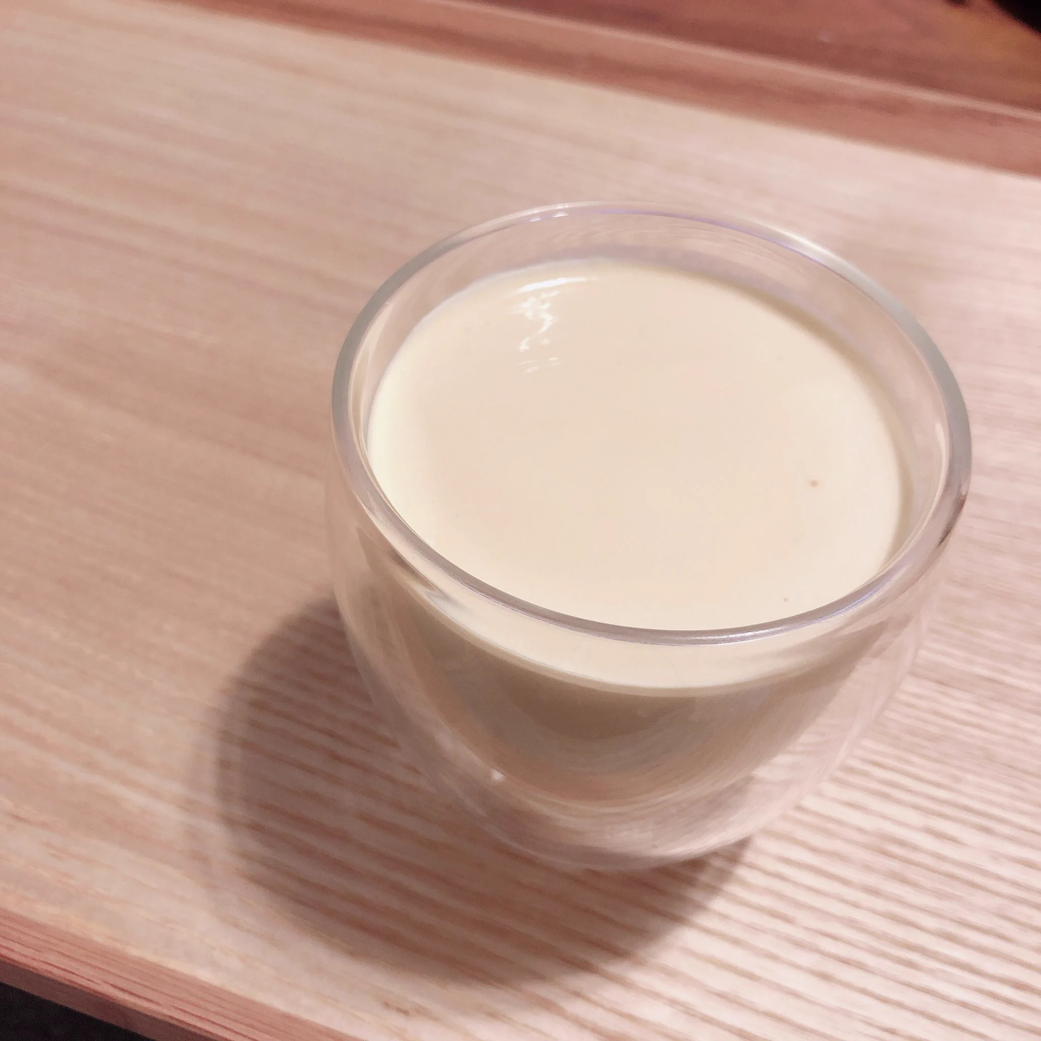 めっちゃ美味しかったけどプッチンプリンとスーパーカップを一気食いしてると気付いた瞬間から罪悪感と背徳感が同時に押し寄せてきた  