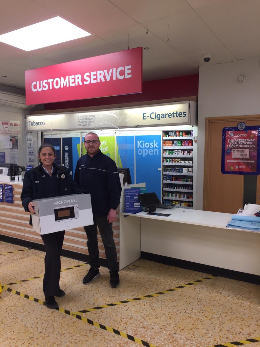 JaydeMason6's tweet photo. 👏🏼❤️ Thank youuu so much @Tesco (Solihull Monkspath) for donating a microwave to my patient on the Stroke Unit @SolihullUHB to enable discharge and them to have hot meals on discharge! 🌟🌈@UHBTherapy @BassettLinzie https://t.co/WKUawivvtL