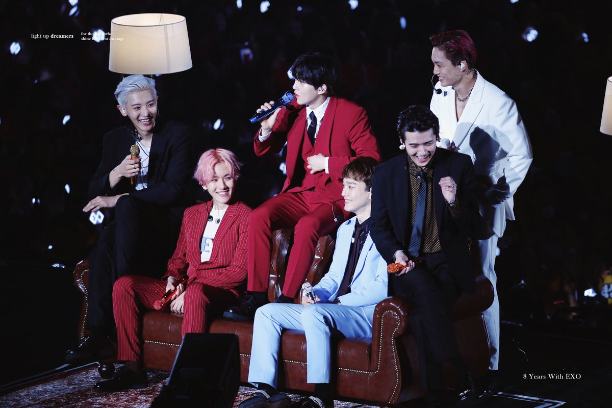 lightup0408's tweet photo. @weareoneEXO  Thank you for bringing joy to my heart, beauty to my world, and love to my life.

―
#8ternityWithEXO
#LetsLoveEXO
#8YearswithEXO
#사랑하자_엑소_8주년_축하해 https://t.co/qDDSJ5PROk