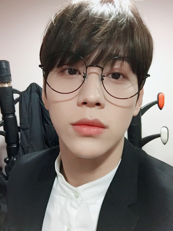 kookheon with specs - a MUCH NEEDED thread