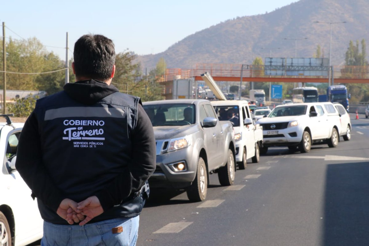 Durante la mañana, en el punto de control preventivo de Angostura, en una hora de fiscalización, hemos tenido que devolver a más 30 de vehículos que se trasladaban al sur de país con motivos turísticos.
Llamamos a
 NO TRASLADARSE A SEGUNDAS VIVIENDAS

#CuidemonosEntreTodos