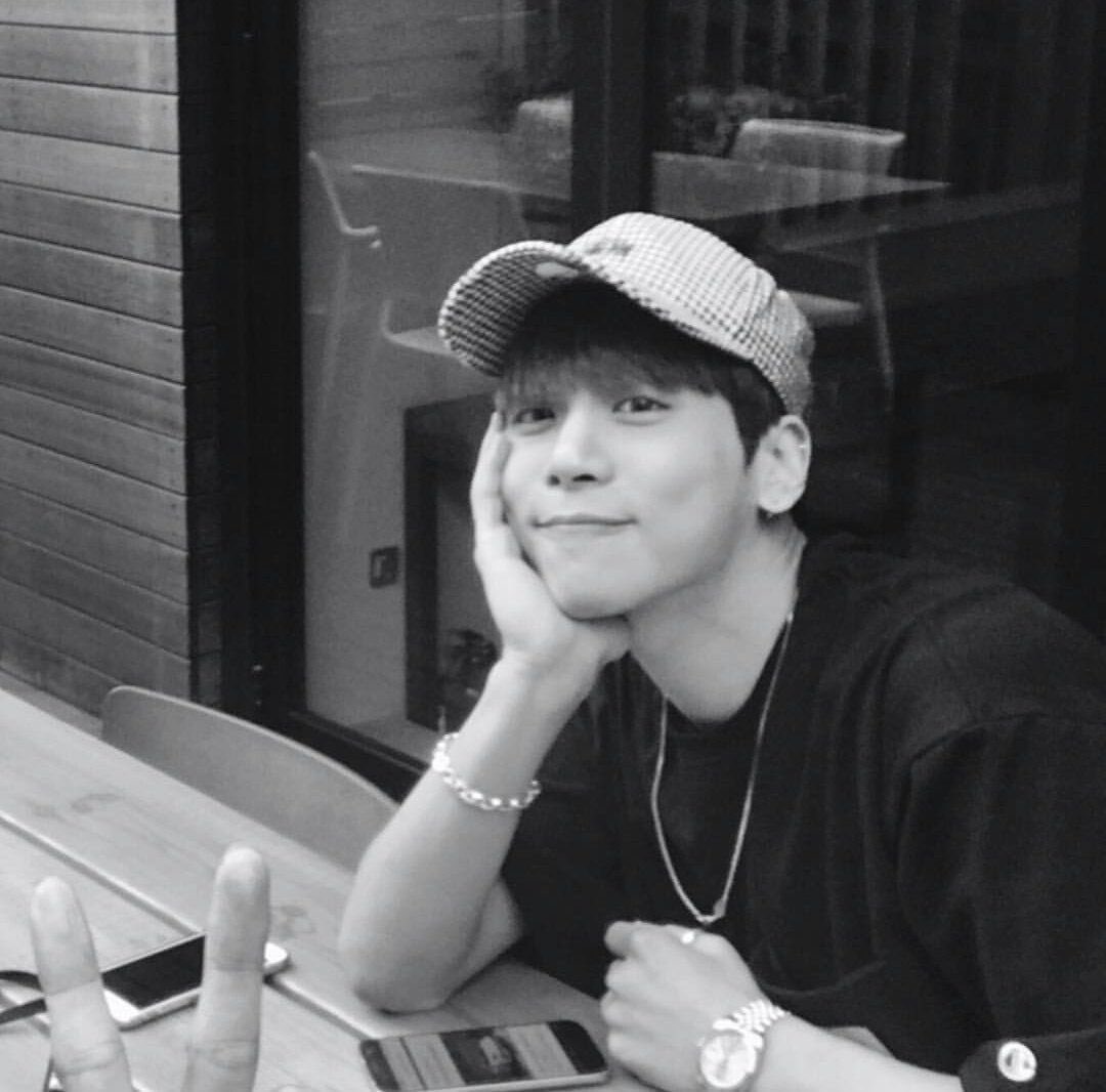 샤이니 월드 SHINee World tweet media