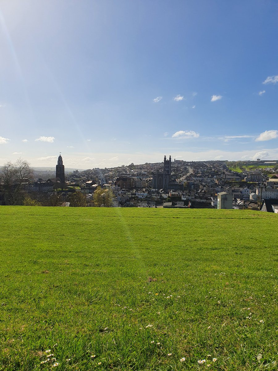 DaithiOSe's tweet photo. Stunning view of #Cork from Audley Place. #BirthdayView https://t.co/SYH2bvliXp