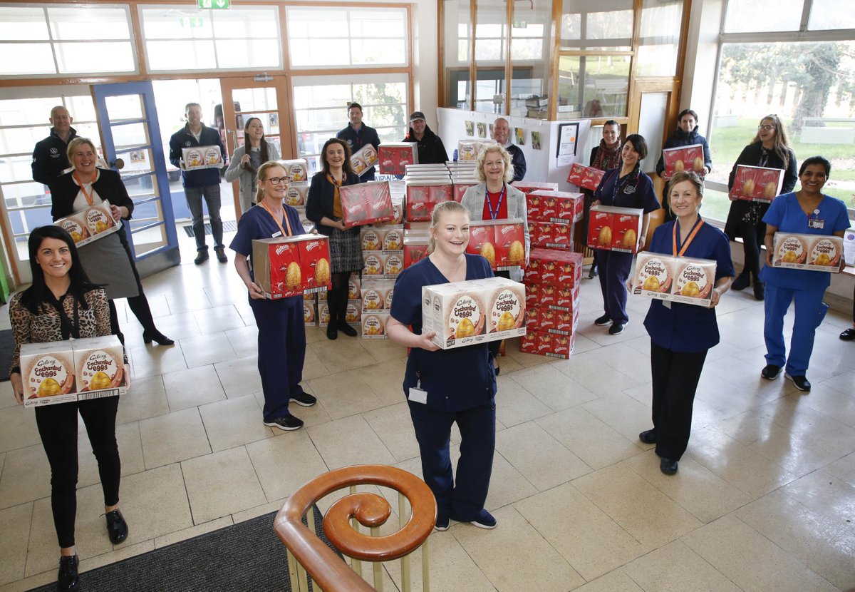 feedtheheroes1's tweet photo. Easter EGGstravaganza!This week we teamed up with #MarsIreland & @VolkswagenVanIE to deliver over 21,000 Easter Eggs donated to the frontline across the country.
In 72 hours the team has dropped over 20000 eggs to 38 hospitals!
We are proud to be #fuellingthefrontline together. https://t.co/nDlOPKhku6
