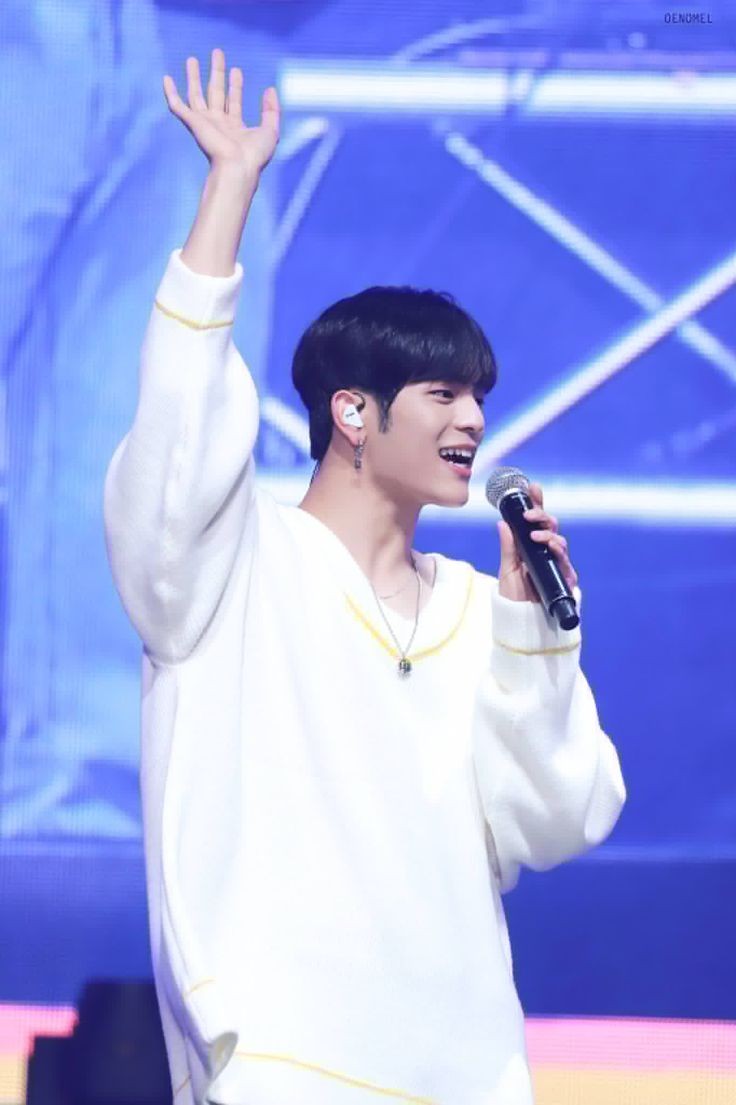 𝔹𝕚𝕣𝕥𝕙𝕕𝕒𝕪 𝕥𝕙𝕖𝕒𝕣𝕕 𝕗𝕠𝕣  @woooojinn ♡ [   #우진 ]  #우린_항상_너의편이야_우진아_생일축하해   #HappyWooBearDay  #HappyKimWoojinDay