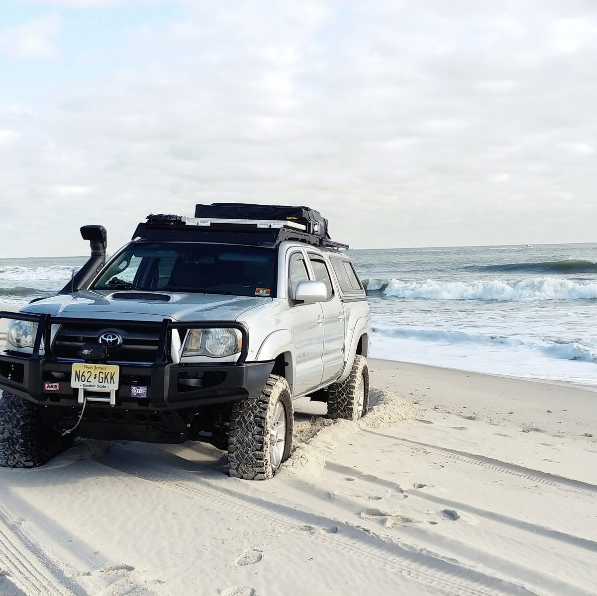 KFlo_tacoma's tweet photo. #TacoTuesday at the #beach!😎 
#tacoma #multicamblack #adventure #overland #adventurerig #offroad #toyota #tacotuesday #articulation #flex #cbiequipped #ikamper #diamondbackready #colorado #camping #overland #weekenderlander #offroad #colorado #multicam #multicamblack #toyota https://t.co/V5evw6rIQd