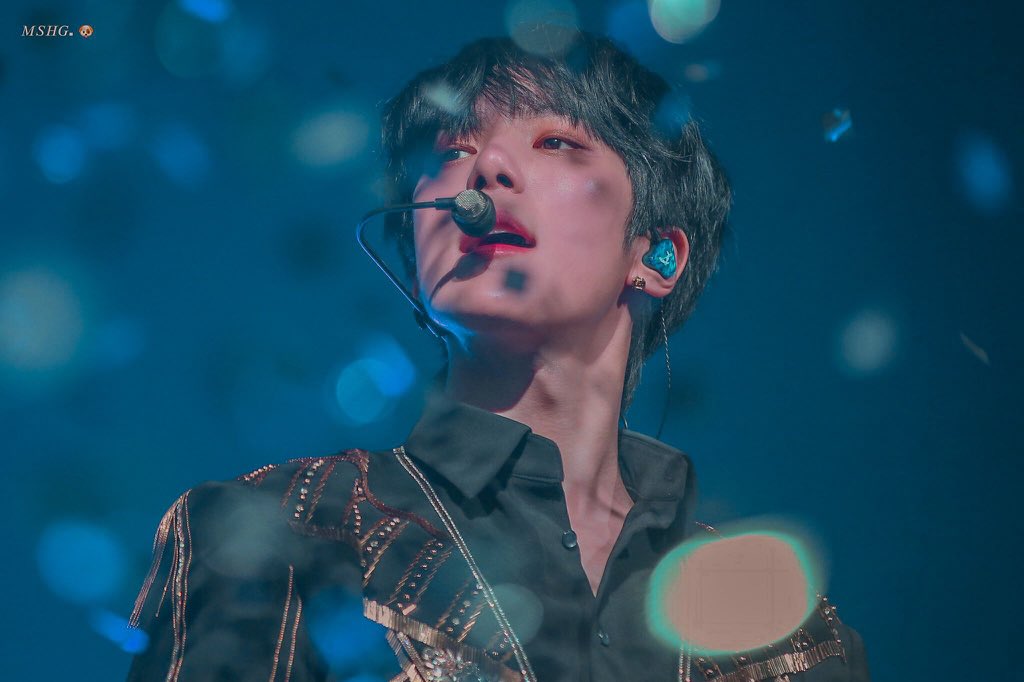 Minhyuk’s jawline/side profile-a thread-