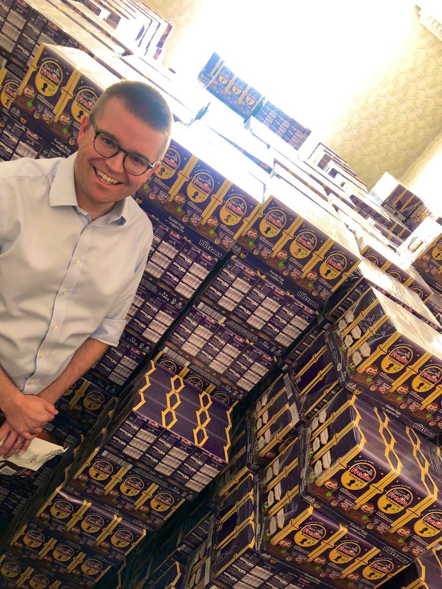 DameJackieD's tweet photo. A huge thank you to @CadburyUK for this ‘egg-cellent’ donation of 16,500 eggs for the dedicated staff at @NewcastleHosps 🐣 https://t.co/DOEHMcPknb
