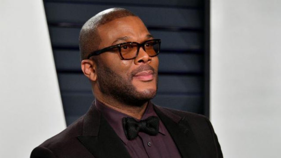 This past Sunday, Tyler Perry went to Houston's Restaurant, on Northside Parkway, to pick up his food. He left a $500 tip for each of the restaurant's 42 servers. 