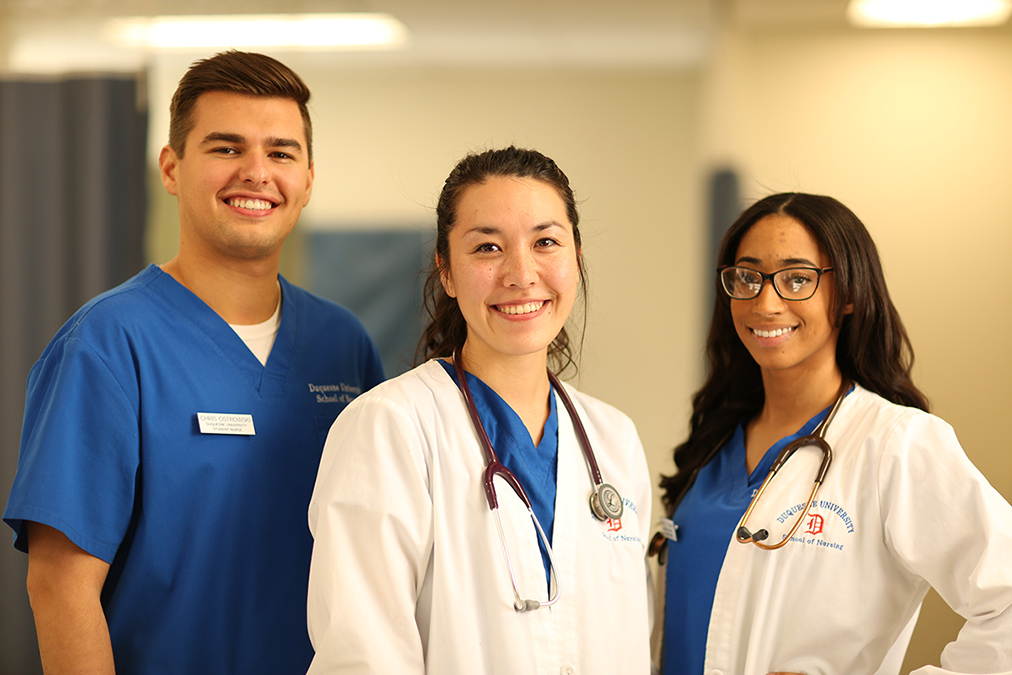 duqedu's tweet photo. On this #WorldHealthDay the @WHO is recognizing the crucial role that all health workers, and nurses and midwives in particular, play in society. We thank all of our alumni, students, faculty and staff who are working in and learning the healing professions. #ThanksHealthHeroes! https://t.co/Gf4LImbXXH