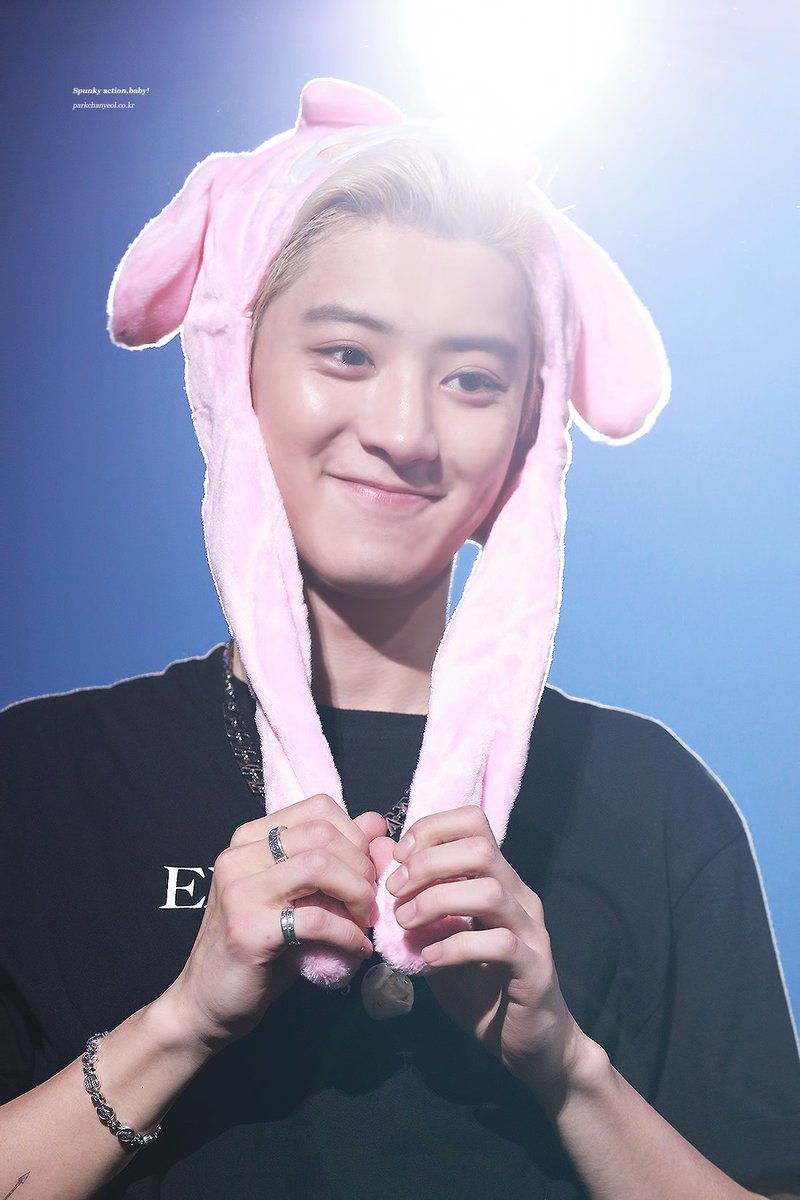 akunaing_'s tweet photo. #8YearswithEXO #8ternitywithEXO 
#8ThwithEXO #EXO8yearsHBD #EXO8thAnniversar https://t.co/1vstQpFmzC