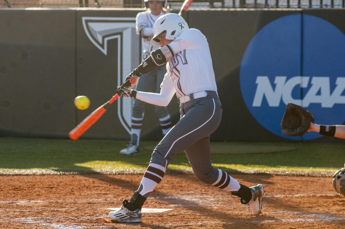 FactsFastpitch's tweet photo. GETTING AROUND THOSE BASES - Troy Trojans, @carli_kayler had a remarkable 17 total bases in a game on March 19, 2016 vs Appalachian St University. https://t.co/Y77MfxeW2o